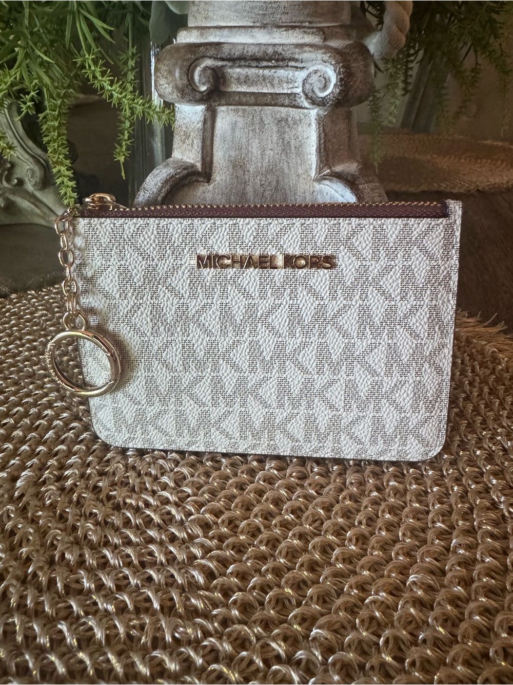 NWOT Michael Kors Brown Leather Card Case & keychain with ID Window and Zip